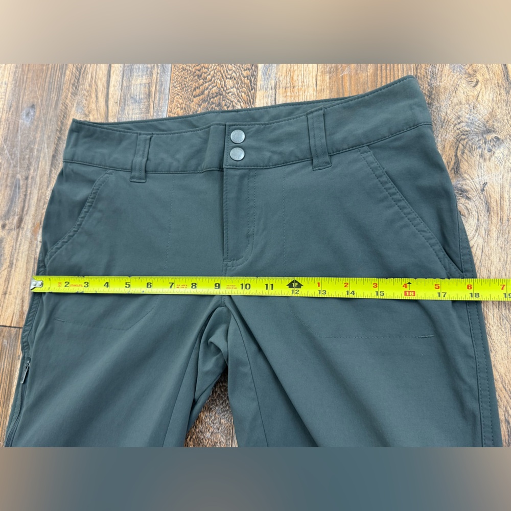 Columbia Women's Omni-Shield Roll Tab, Lightweight Hiking Pants, Size 6 Short - Picture 6 of 15